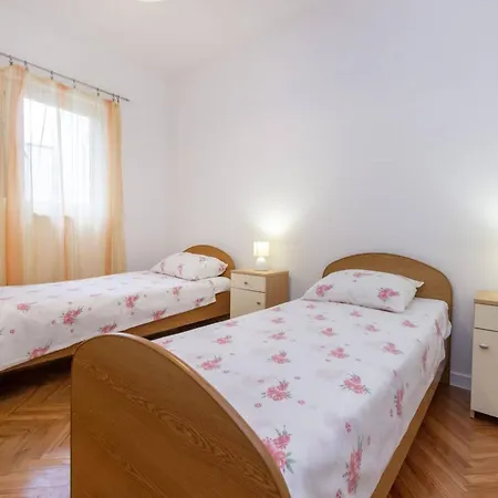 Apartman Alaga - C
